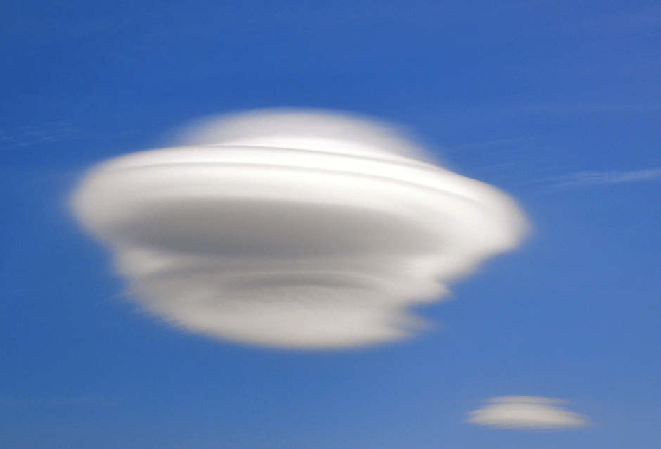Een lenticulariswolk in Halifax, Canada – deze wolkensoort wordt regelmatig voor een ufo aangezien 